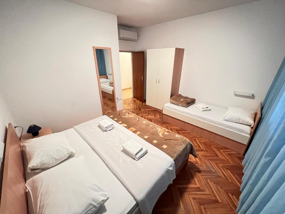 Apartments Piculjan Lopar Exterior foto