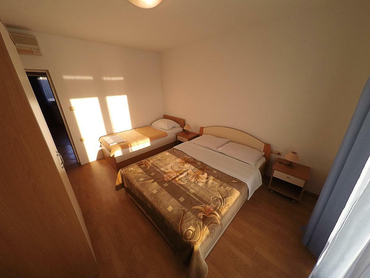 Apartments Piculjan Lopar Exterior foto